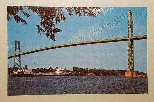 1000 Islands - American Span of the 1000 Islands Bridge - New York Postcard